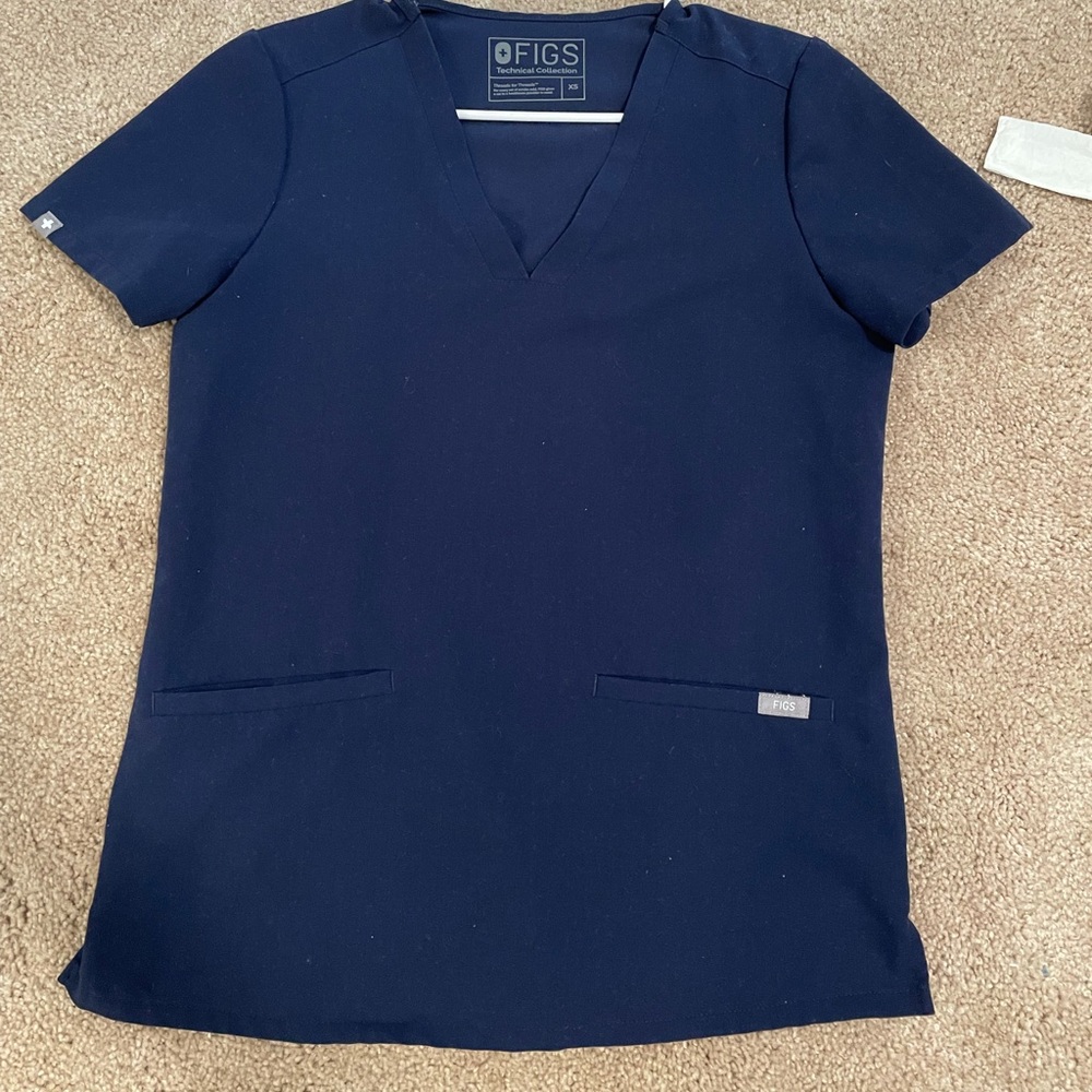 Women’s Casma navy figs top size XS